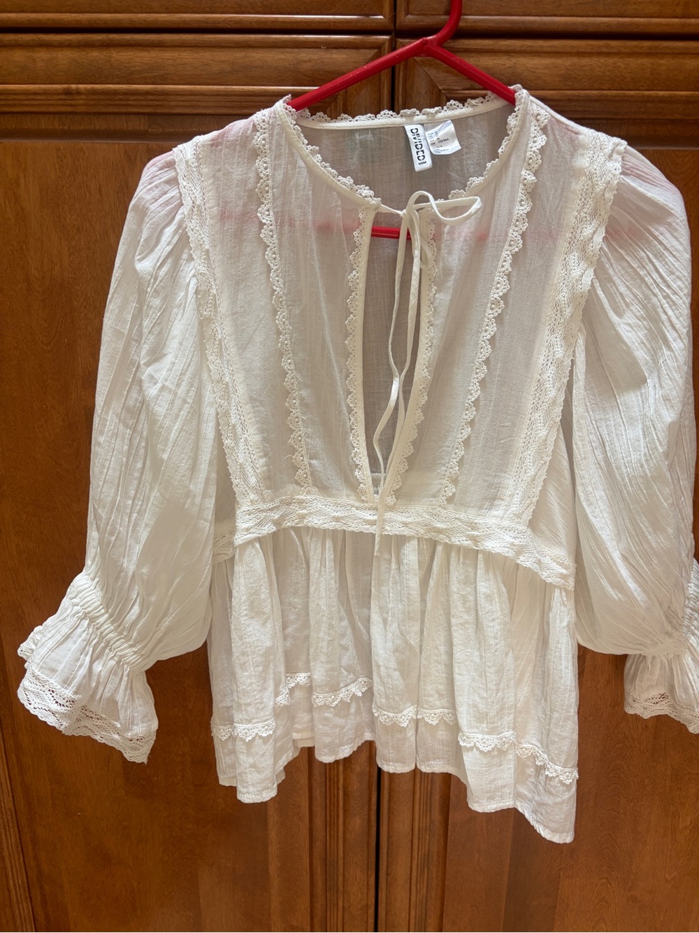 White Lace-Trim Peasant Blouse